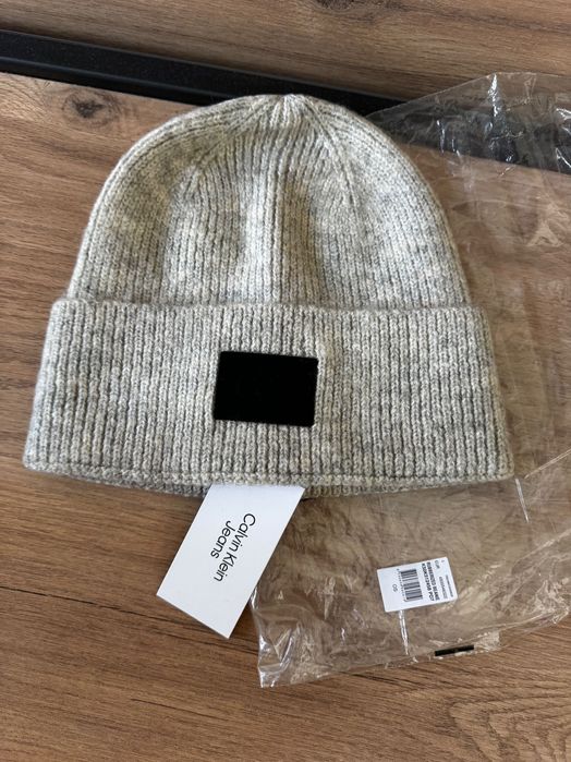 Căciula Calvin Klein Jeans nouă