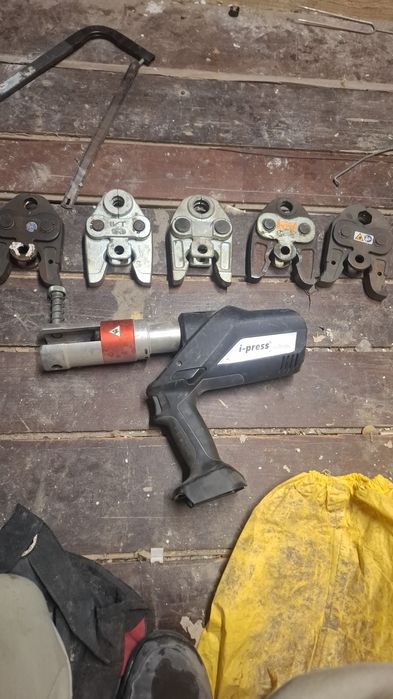 Vand presa sertizare  i pres