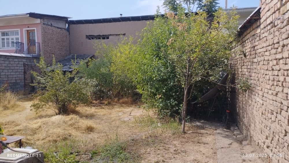 Продаётся участок в Иззат махаля