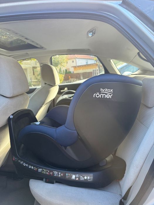 Britax Romer - Dualfix M PLUS i-Size,