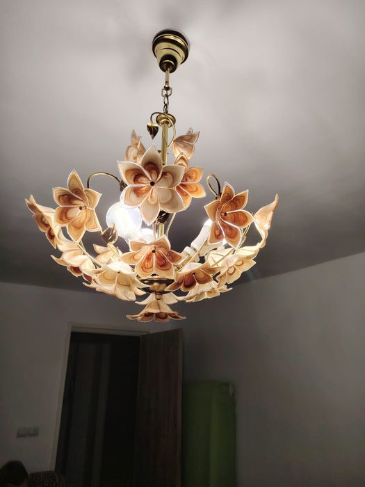 Candelabru cu trei brațe