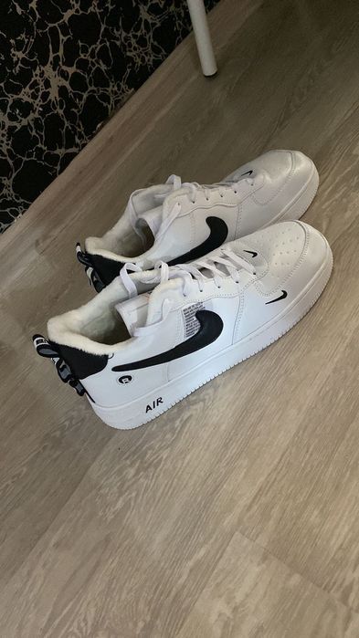 Продаю мужские кроссовки зимние , Найк