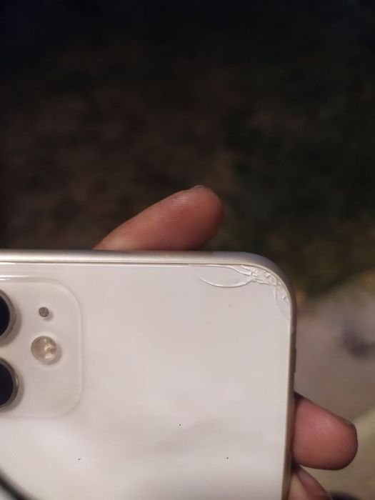 Iphone 11 sotiladi