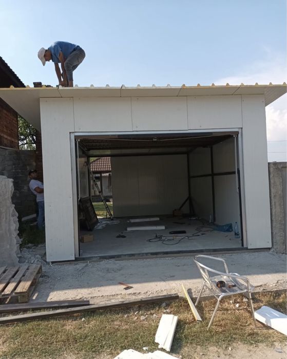 Garaj metalic din panouri sandwich 6 x 6m