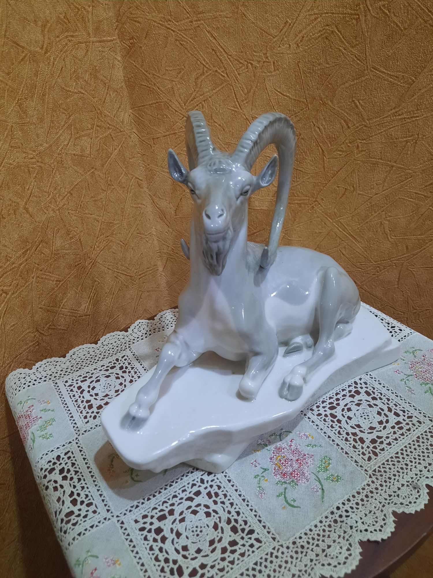 Большая скульптура «Архар». СССР, ЛФЗ, скульптор Б.Я. Воробьев, художн