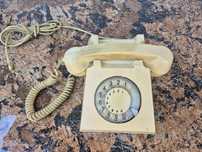 Vând Telefon fix cu disc din perioada comunista,Socialista model EM-72
