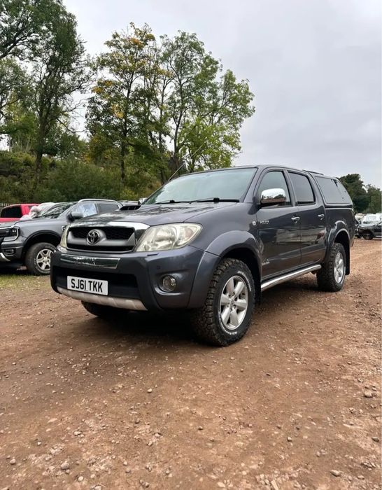 Dezmembrez Toyota Hilux 3.0 Invincible 2006-2015