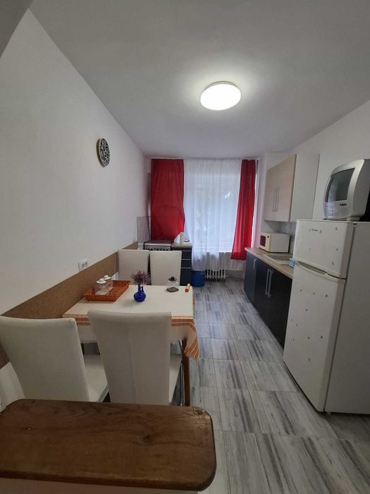 Inchiriez apartament spatios cu o cameră in Oradea,z.Dimitrie Cantemir