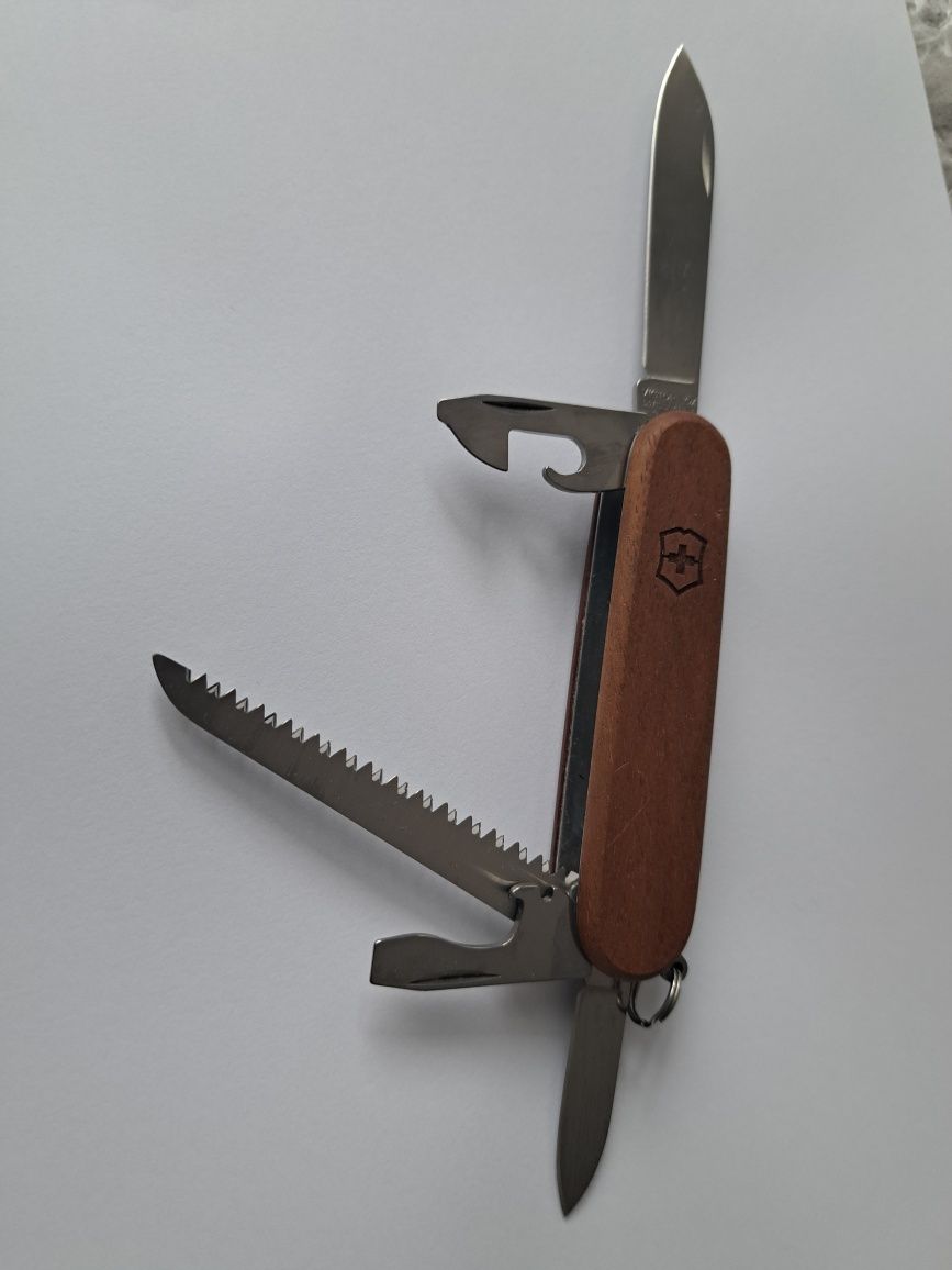 Victorinox Hiker Wood