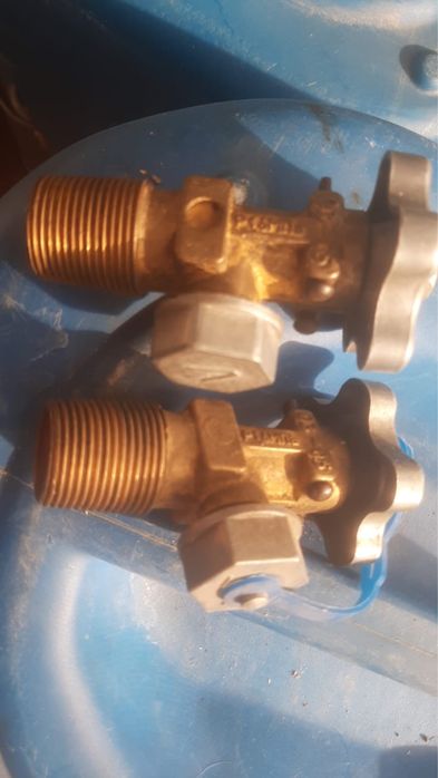 Кран на газовый балон Российский новый 1800-1шт