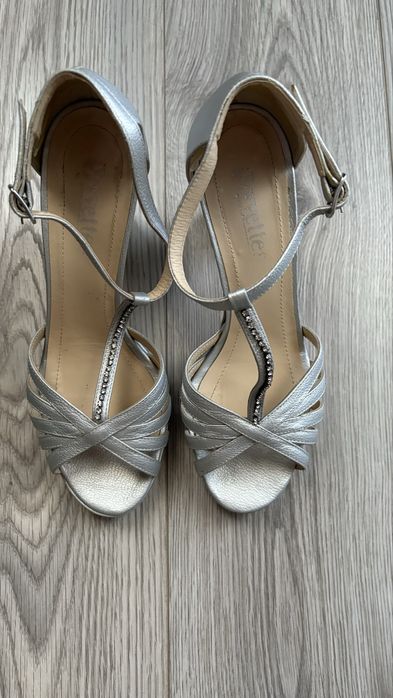 Sandale de mireasa din piele