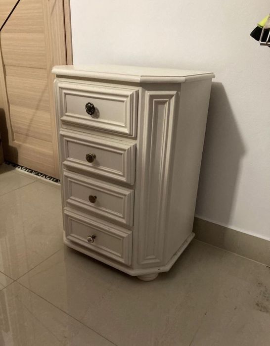 Comoda din lems stejar. Piesa Rara. Dulap cu sertare din stejar