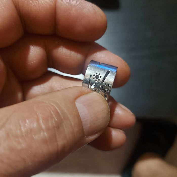 Дамски пръстен с цветя