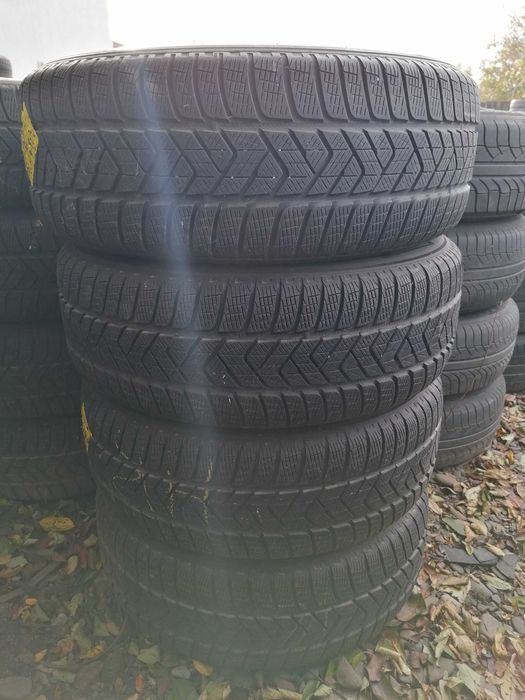 Set 4 Anvelope Iarna Pirelli ScorpionWinter 235 60 R18 ci37