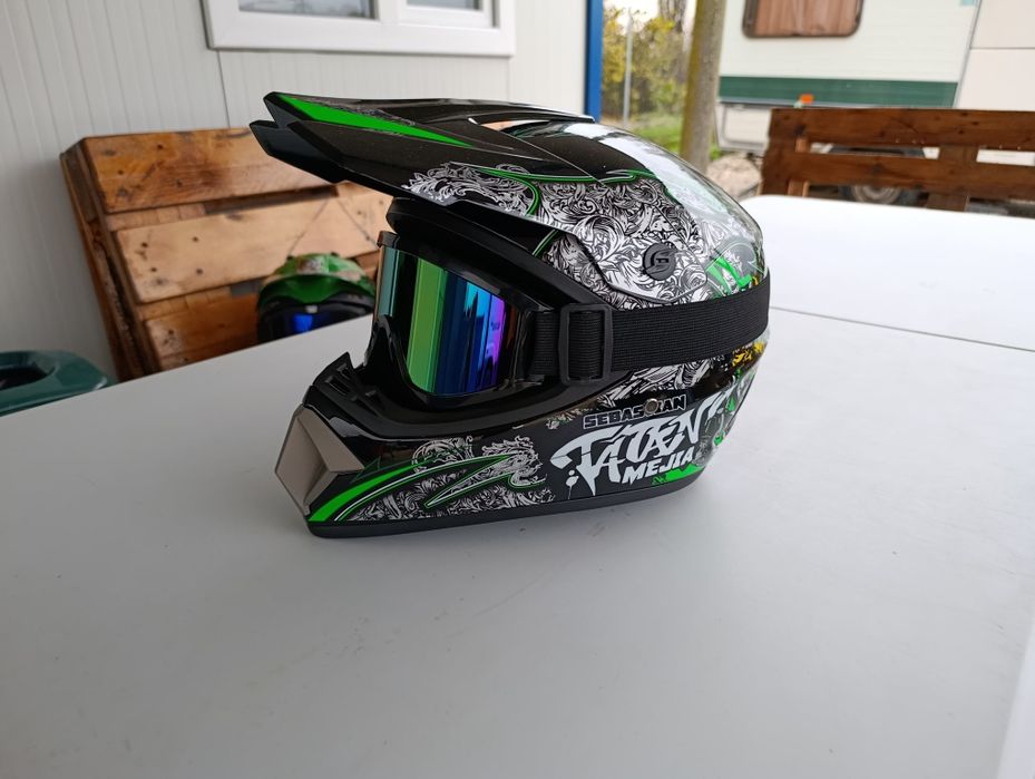 Нова кросова мотокаска