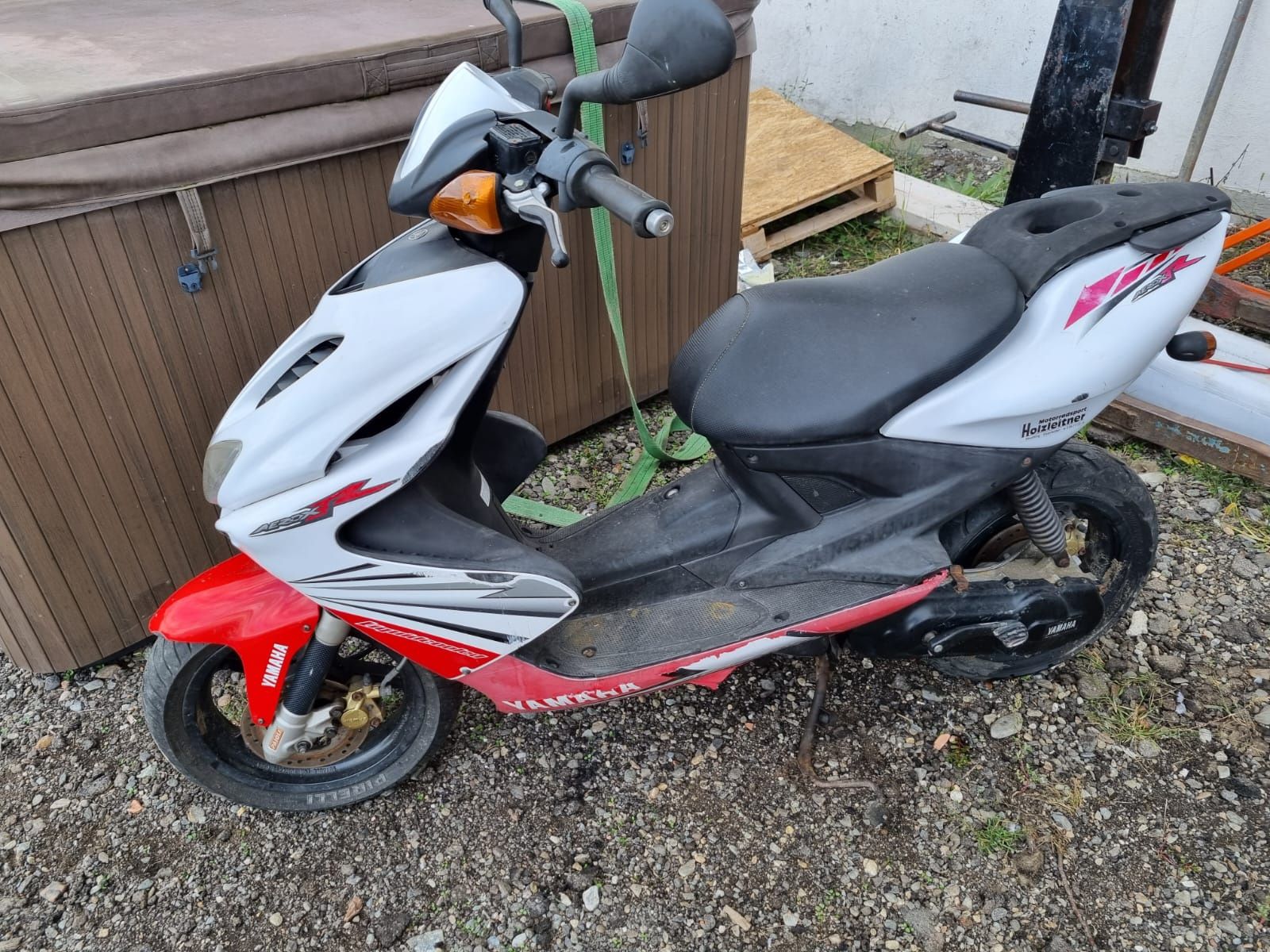 Vând scuter Yamaha