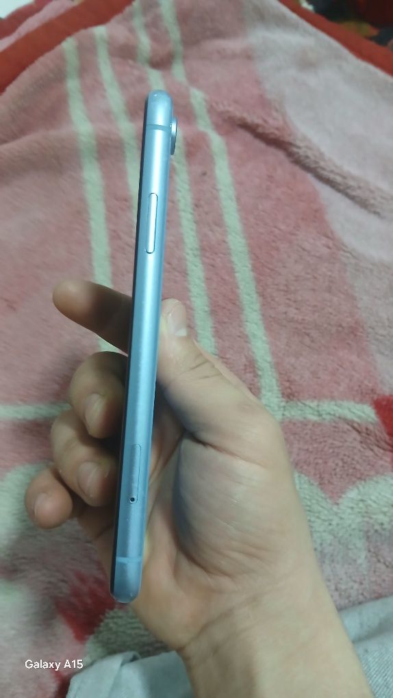 Iphone XR icloudga tushgan