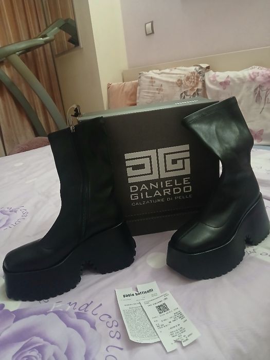 Дамски боти на Паоло Ботичели от естествена кожа. Стилни и качествени!