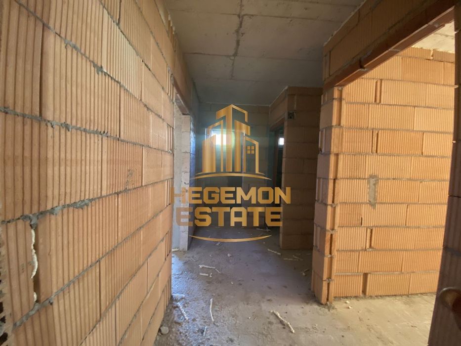 Продава се Двустаен апартамент в Варна, Цветен квартал - 58 кв.м за 1328 €/кв.м - Снимка #6