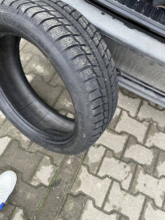 Vand cauciucuri 225/45 R17