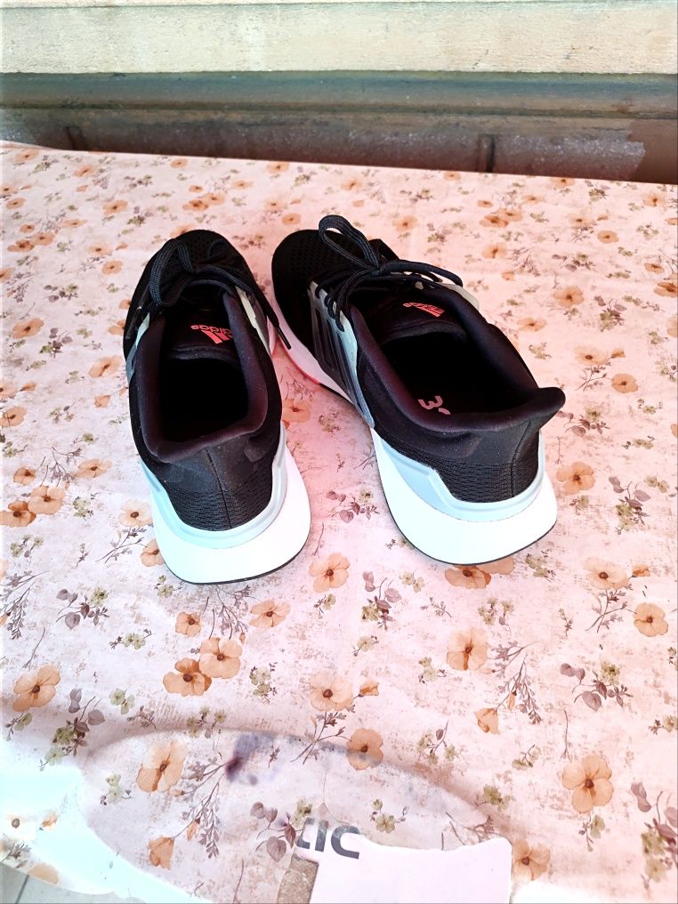 Adidas EQ21   Nr 45