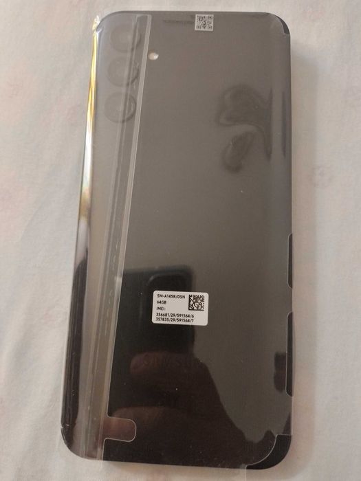 Vând  samsung a  14. Ca nou la cutie. Arata Impecabil