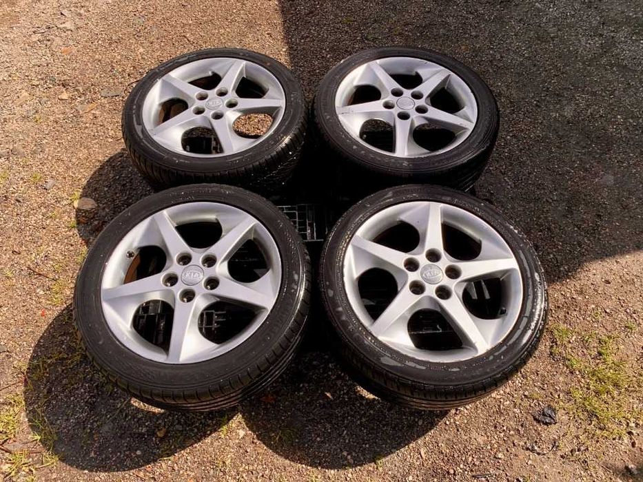 Алуминиеви джанти 17цола 5x114.3+ГУМИ 225/45/17 за Kia,Hyundai,Mazda