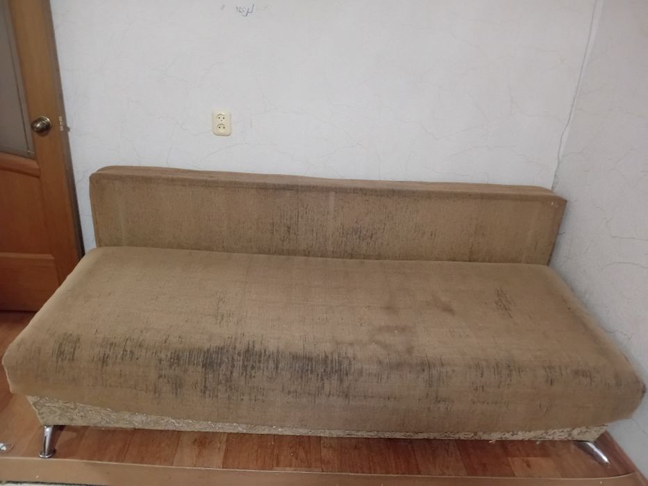 Продам диван раздвижной
