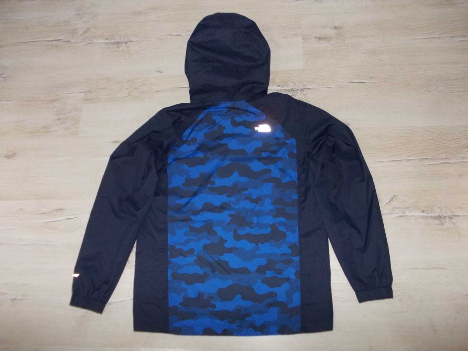 The North Face DryVent  / Stone Island / Adidas / Dsquared2