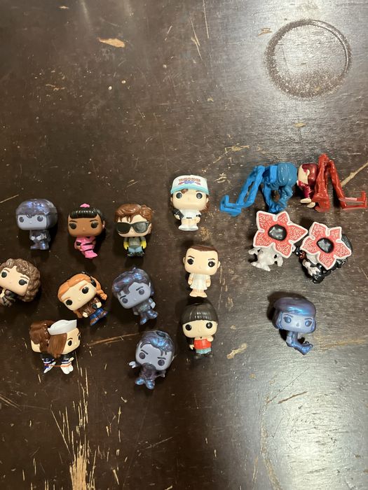 Stranger Things човечета от Kinder Joy яйца