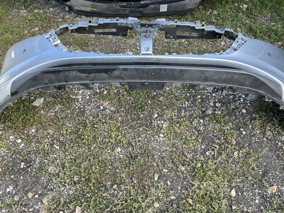 2 бр. Предна броня Mazda 3 19-25