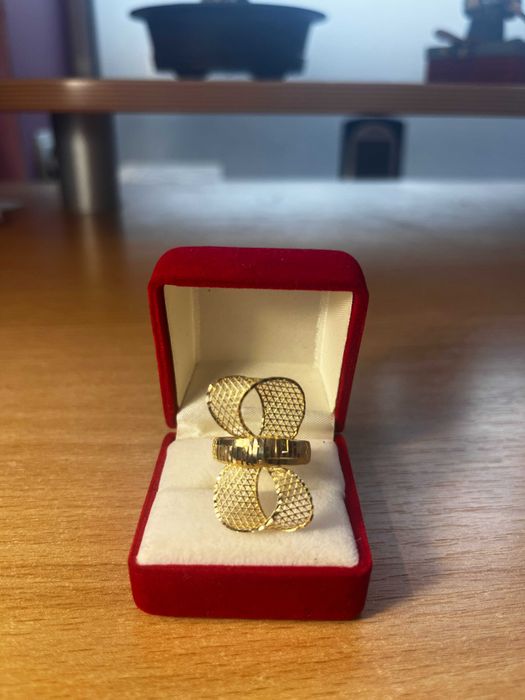 Златен пръстен – 14 карата, 2.3 г