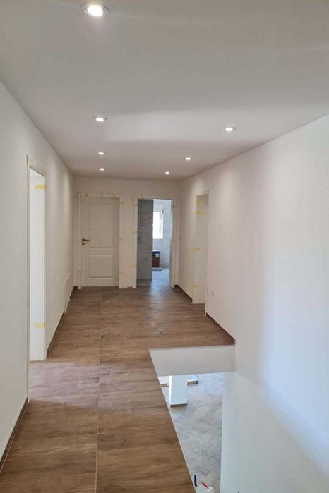 Професионално Боядисване с Латекс на Апартаменти и Офиси