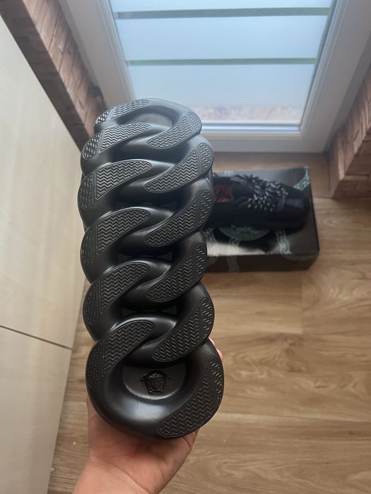 Versace Chain Recation Negri