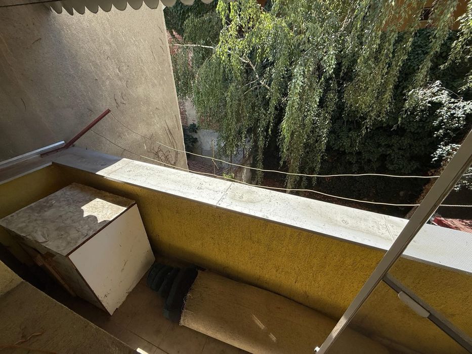 Ofer spre vanzare Apartament 2 Camere zona Centrala Etaj 2