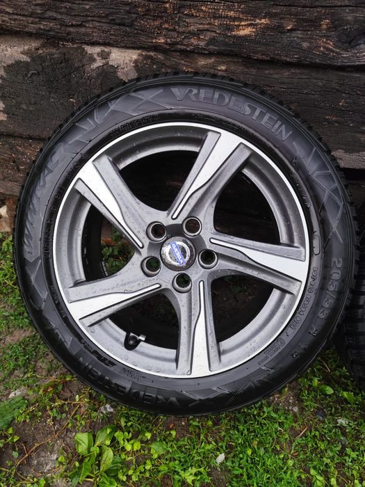 Jante originale volvo R16, et50, 5x108+cauciucuri de iarna Vredestein