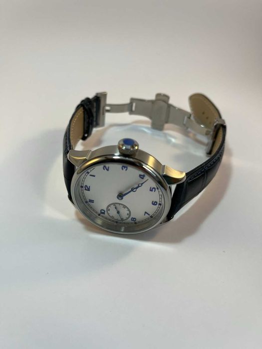 Класически и стилен 42мм часовник