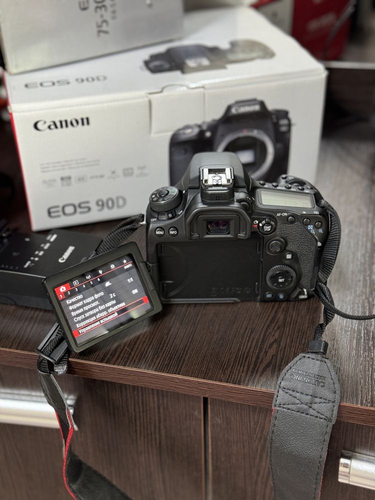 Камера Canon EOS 90D +2 объектива