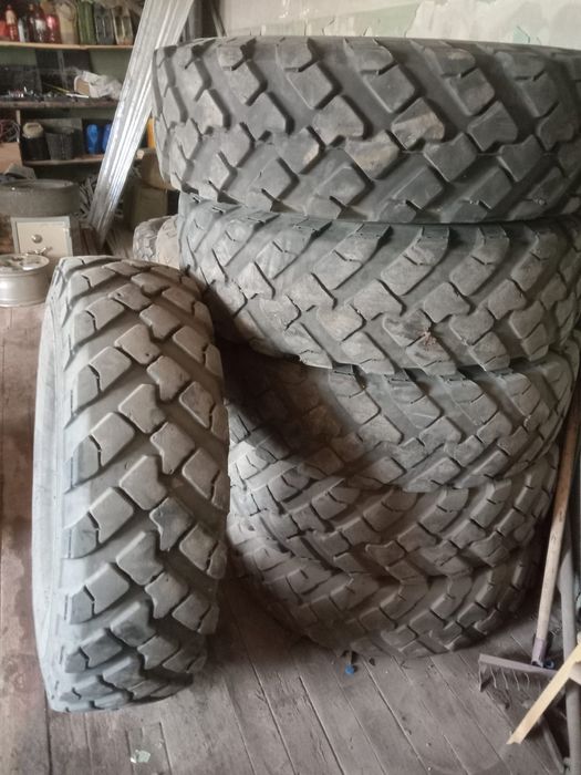 Покрышки от ГАЗ 66 вездеход