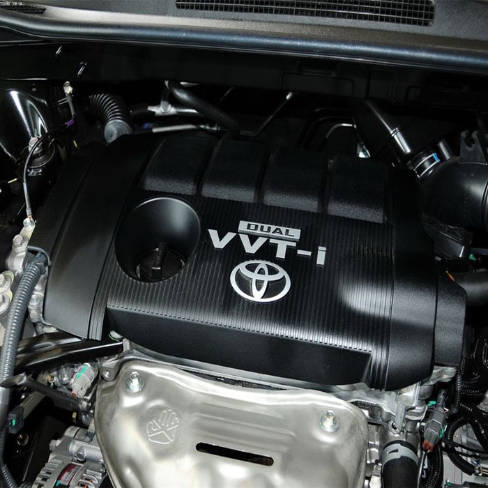 Декоративная крышка двигателя 2AR-FE 2.5L от Toyota Camry xv45-50