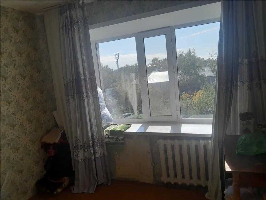 Продам 1комн на Бирюзова