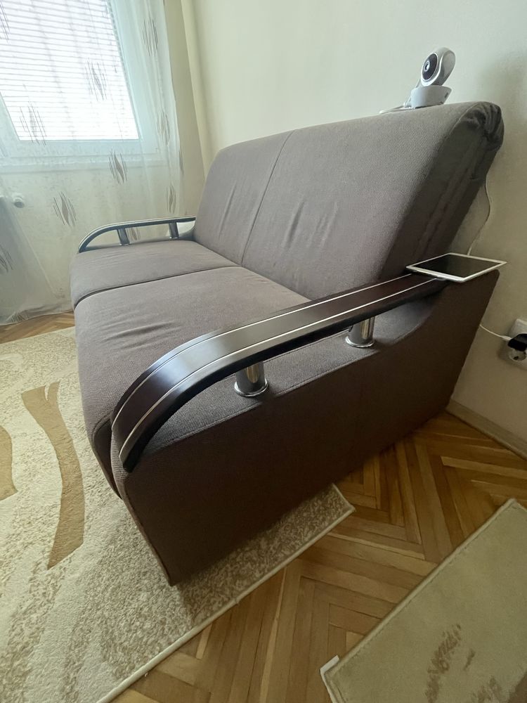 Canapea 2 locuri extensibila