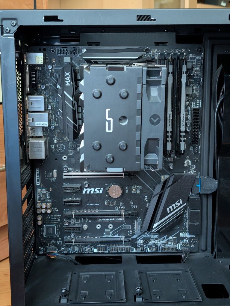 kit PC gaming Ryzen 5 2600, MSI X470 PLUS MAX, HyperX Fury RGB 16GB