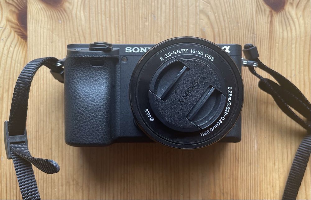 Sony A6400 с китов обектив 16-50mm OSS