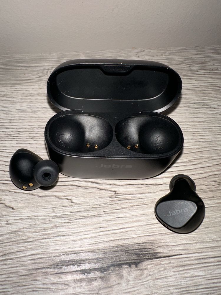 Слушалки Jabra Elite 4