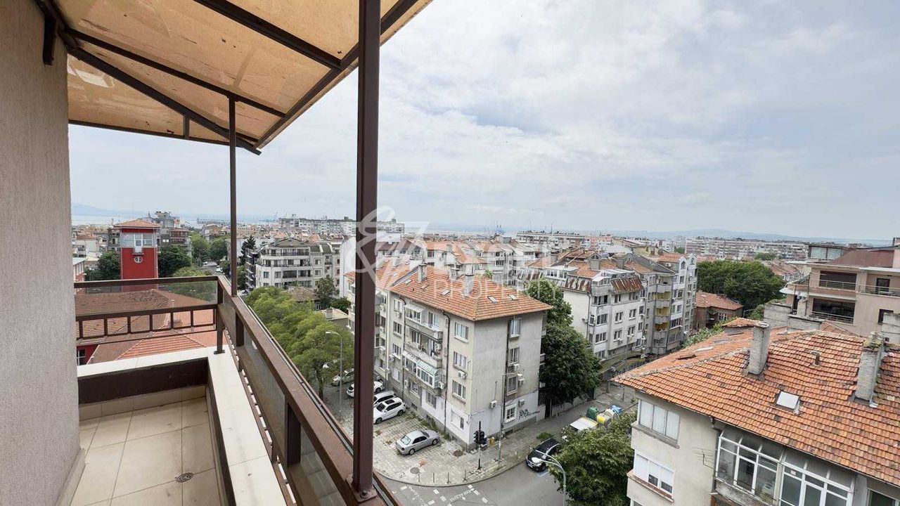 Продава се Двустаен апартамент в к.к. Слънчев бряг - 92 кв.м за 1957 €/кв.м - Снимка #23