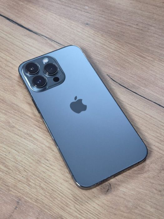 Продаю айфон 13 про