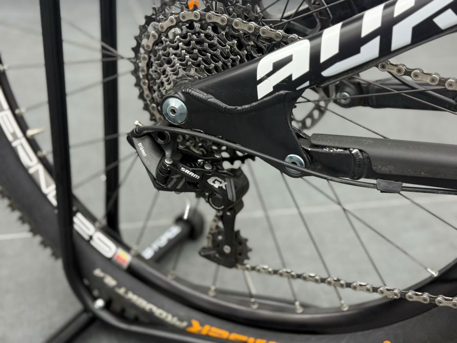 Norco Aurum Carbon M размер 27.5 цола 1х11 Sram GX