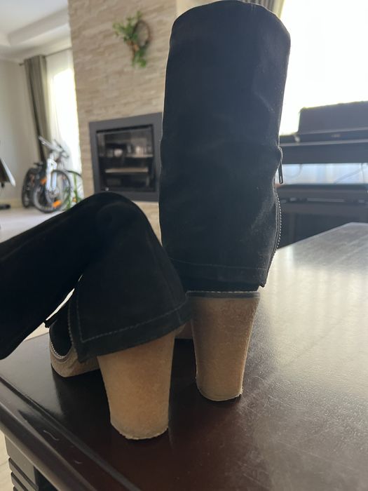 Ghete din pile intoarsa, Musette