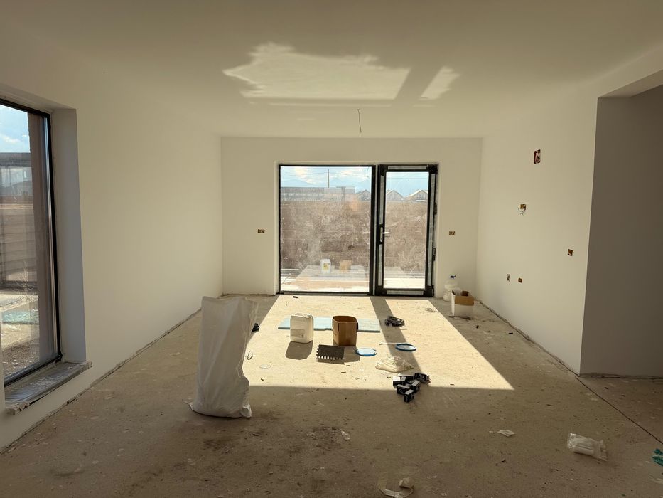 Casa parter INTABULATA cu utilitati,Izvor, teren 500 mp